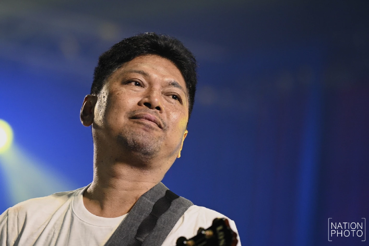 เสก โลโซ นำวงมีนบุรีขึ้นเวที แอ๊ด คาราบาว ร่วมแจมคอนเสิร์ต