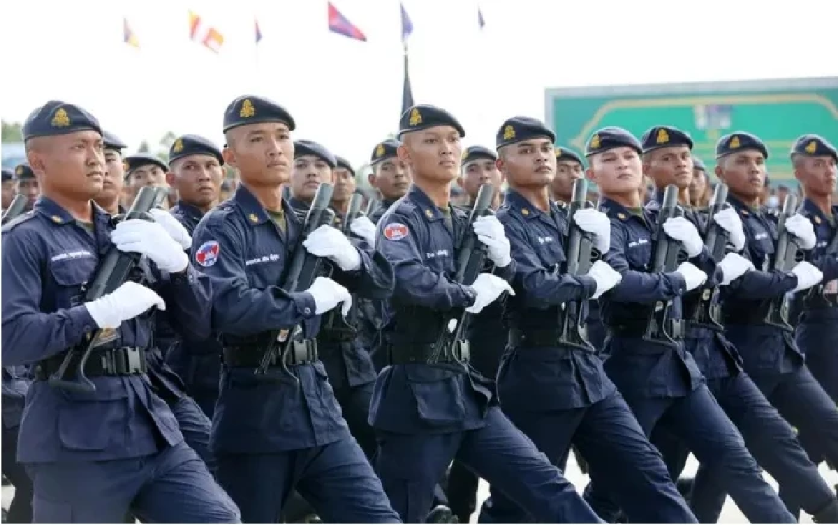 กัมพูชาจัดสวนสนามฉลองครบรอบ 32 ปี ก่อตั้งหน่วยงานสารวัตรทหาร