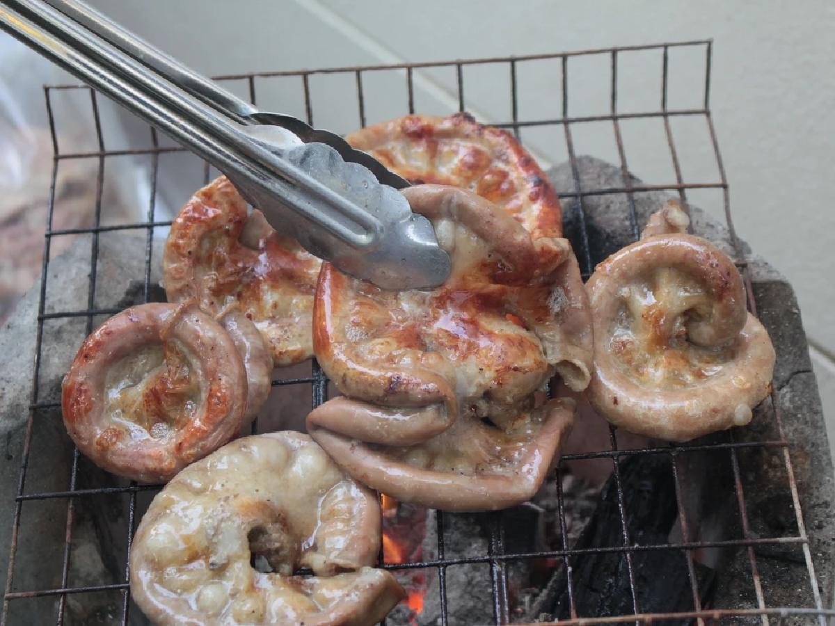 หลายคนไม่รู้ ไส้หมูมีไขมันแอบแฝง กินเพลินๆ เสี่ยงโรคร้ายไม่รู้ตัว