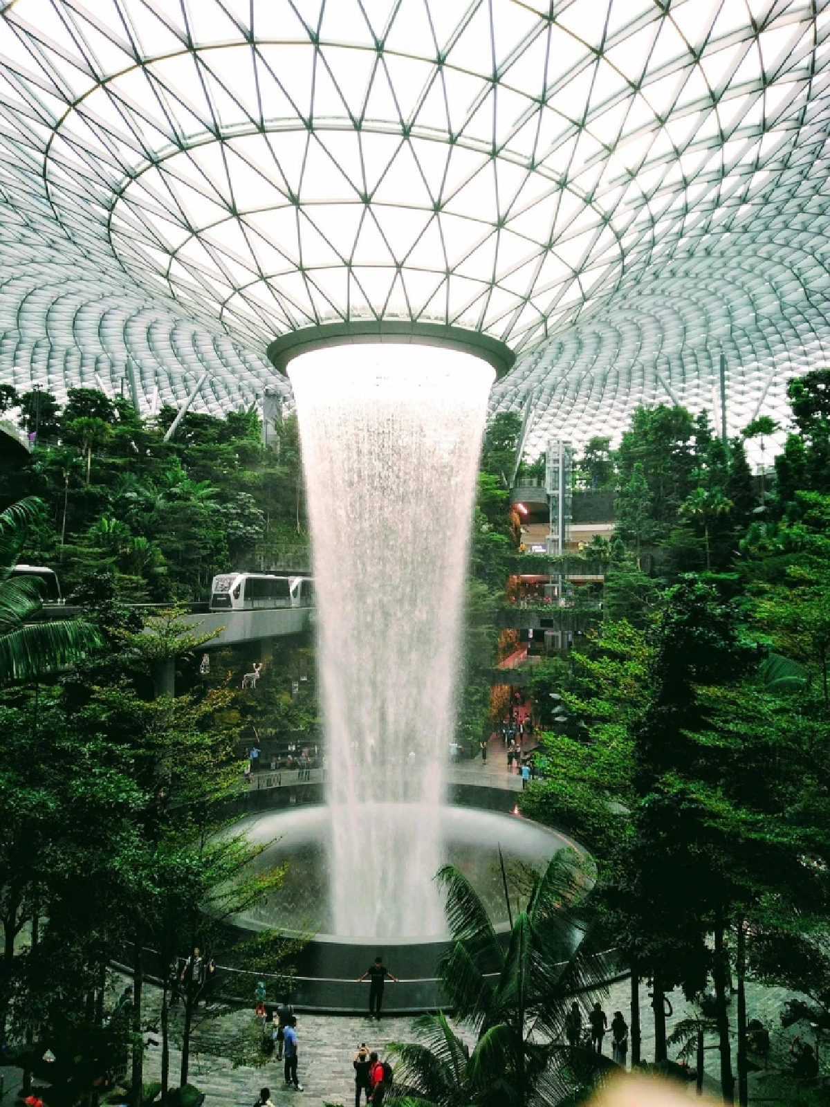 10 เมืองค่าครองชีพแพงที่สุดในโลก 2025 ประเทศในอาเซียนซิวอันดับ 1