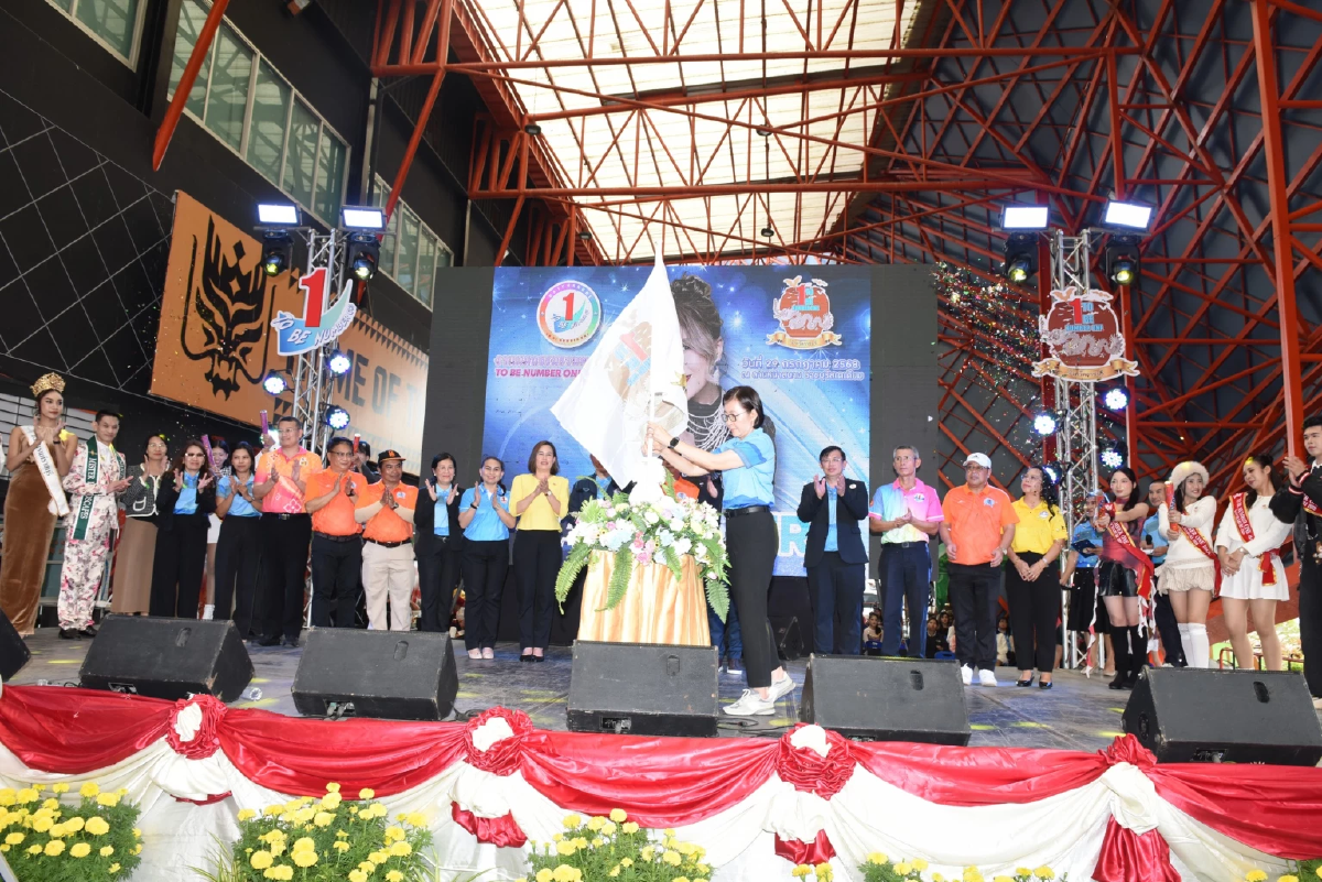 จังหวัดราชบุรี จัดมหกรรมรวมพลสมาชิกชมรม\"ทูบีนัมเบอร์วัน\"2568