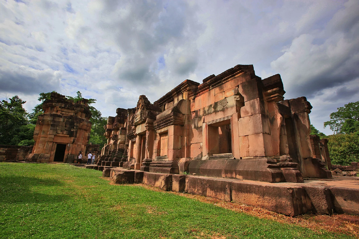 คำสาปชัยวรมันทั้ง 7 ข้อ เขมรพยายามถอนคำสาป แต่โดนฟ้าผ่าดับ 3 ศพ?