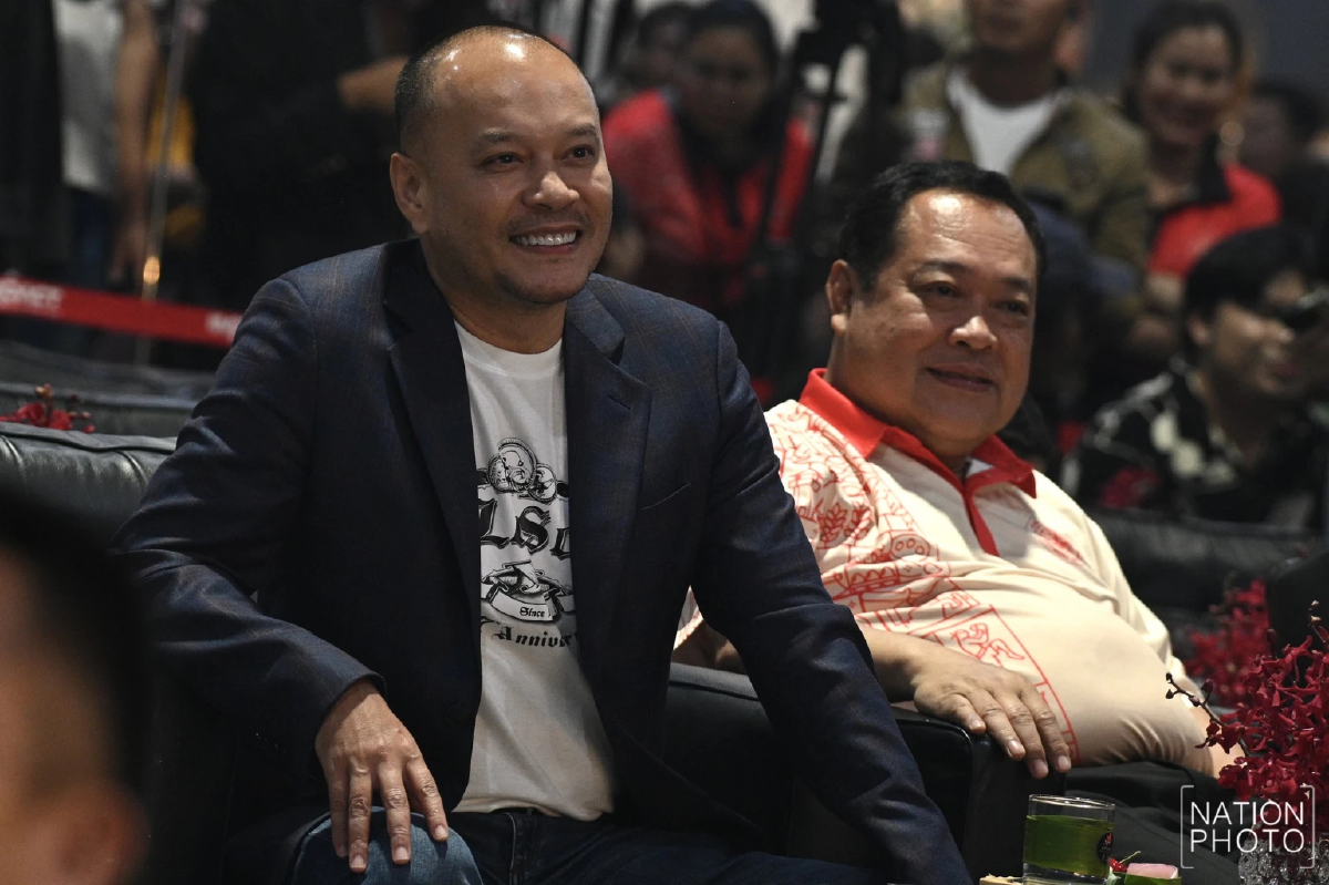 เสก โลโซ นำวงมีนบุรีขึ้นเวที แอ๊ด คาราบาว ร่วมแจมคอนเสิร์ต