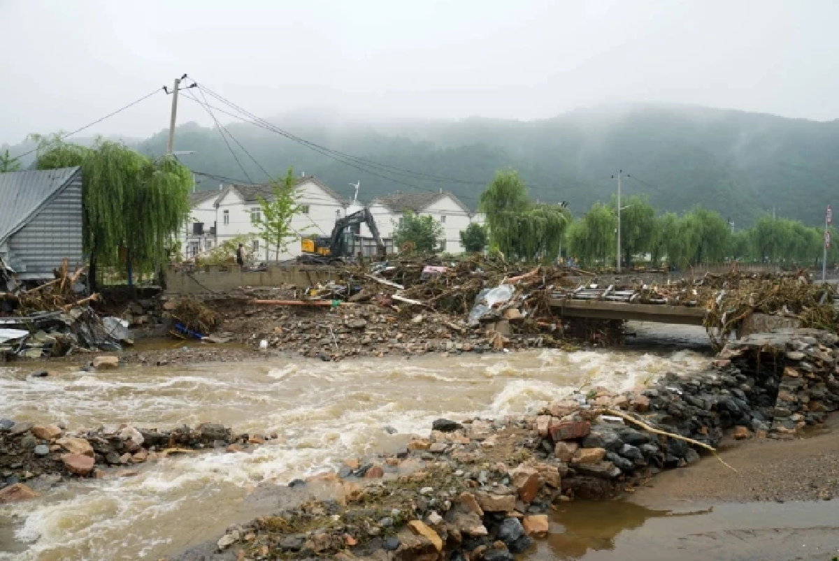 พายุฝนตกหนักระลอกล่าสุด มีผู้เสียชีวิตในกรุงปักกิ่ง จำนวน 30 ราย