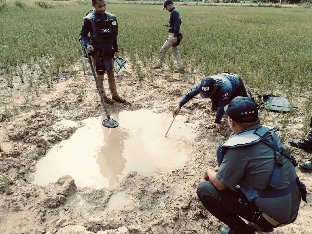 นปท.3 ผนึกกำลังตำรวจบุรีรัมย์–EOD ตรวจสอบ 13 จุดต้องสงสัย