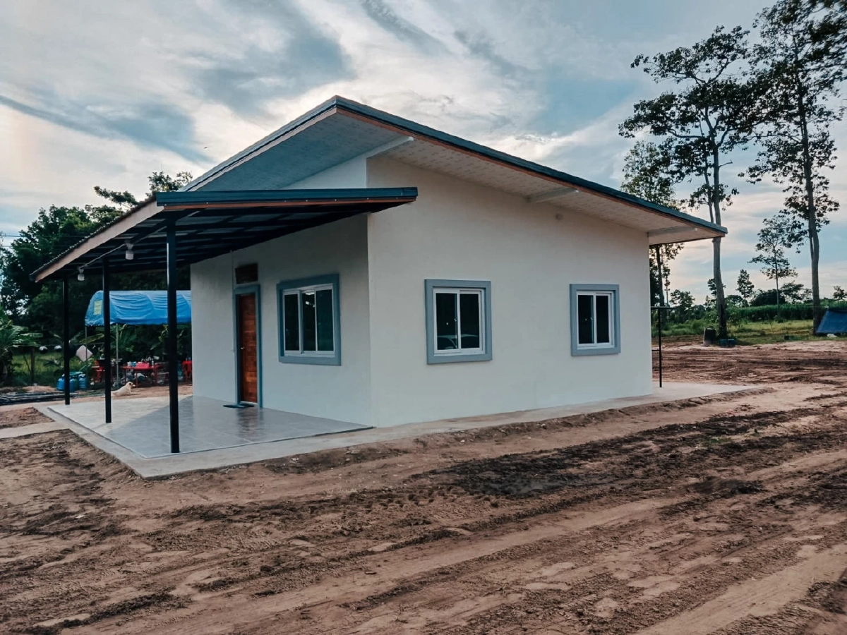 นักรบชุดดำพราน 23 สร้างบ้านใหม่ให้วีรบุรุษชายแดน อส.ทพ.ประวิทย์