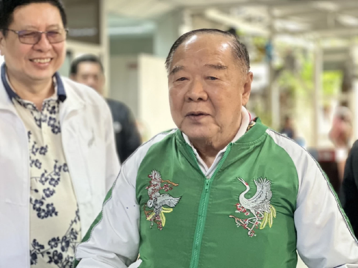 บิ๊กป้อม ครบรอบ 80 ปี เปิดมูลนิธิอนุรักษ์ป่ารอยต่อฯ ให้อวยพร
