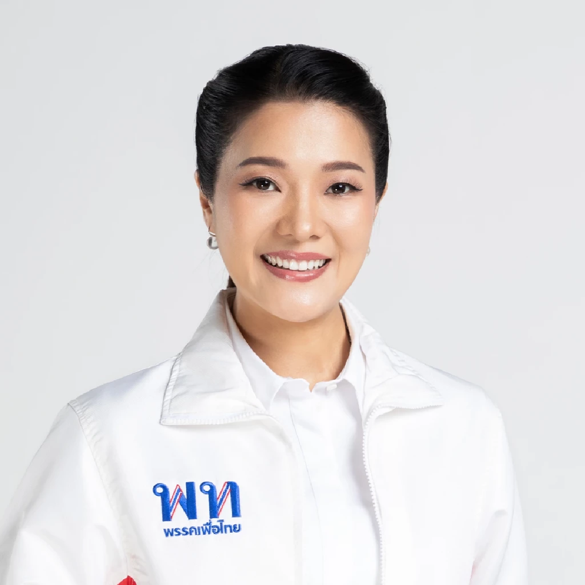 ธีรรัตน์ ย้ำดูแลพี่น้องชายแดนทุกครอบครัวที่ได้รับผลกระทบ