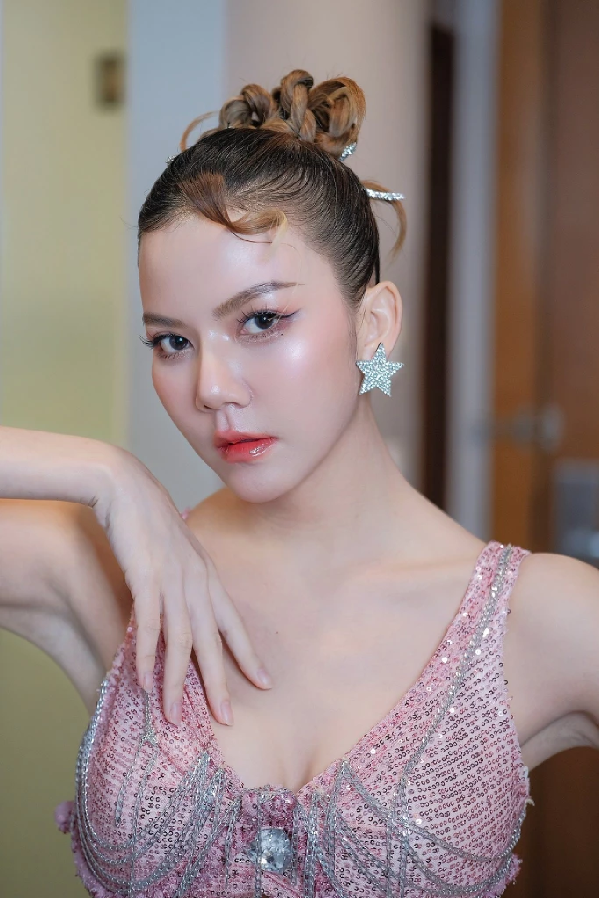 จ๊ะ นงผณี สวนกลับคนวิจารณ์คลั่งชาติ งานนี้ถูกใจชาวเน็ต