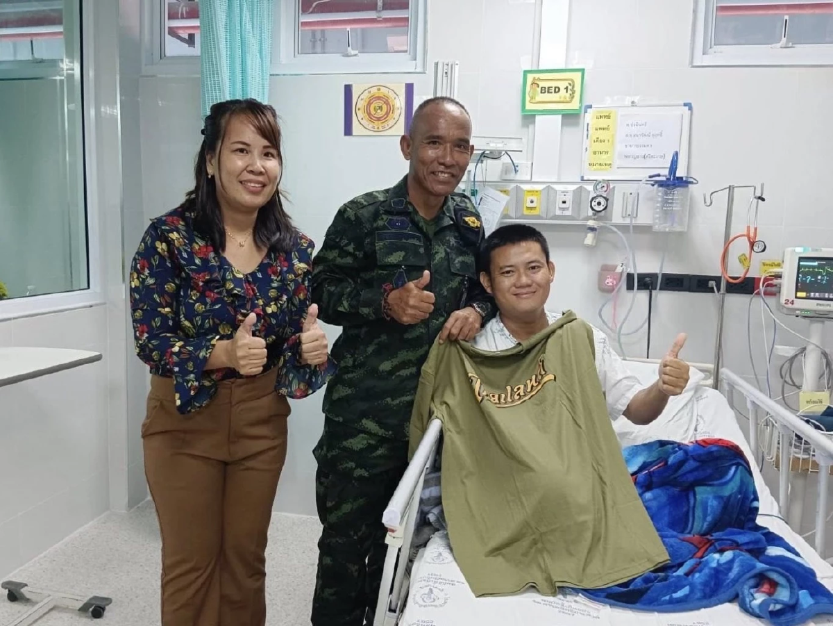 รองแม่ทัพภาคที่ 2 เยี่ยมให้กำลังใจเจ้าหน้าที่และผู้บาดเจ็บ