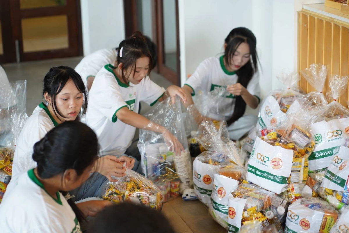 เครือซีพี มอบถุงกำลังใจ 1,000 ชุด พร้อมระดม “ซีพีอาสา” ลงพื้น จ.น่านหลังน้ำลด