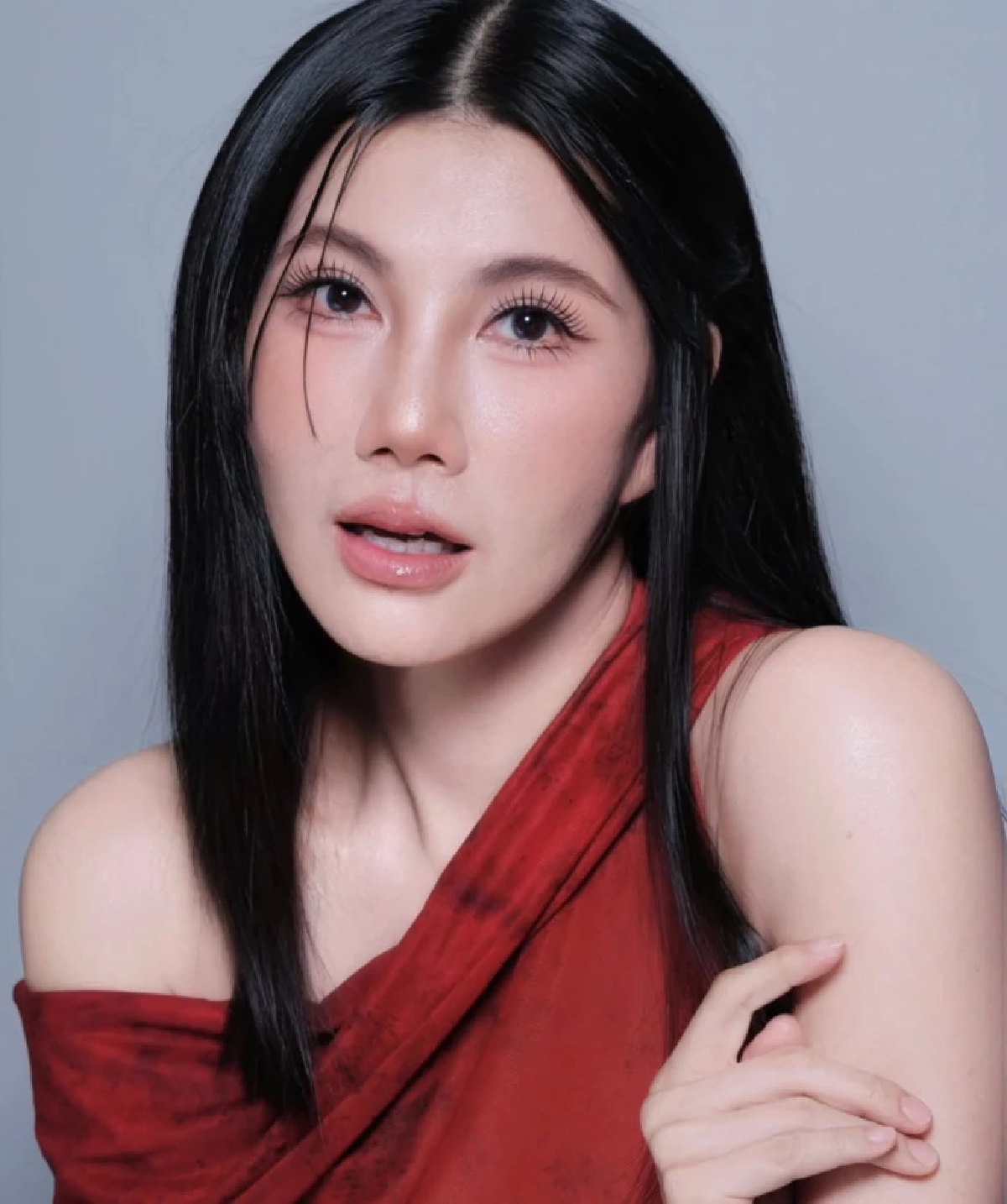 ภาพล่าสุด แก้ว อภิรดี หลังศัลยกรรม 3 เดือน หน้าเด็กลงแทบจำไม่ได้