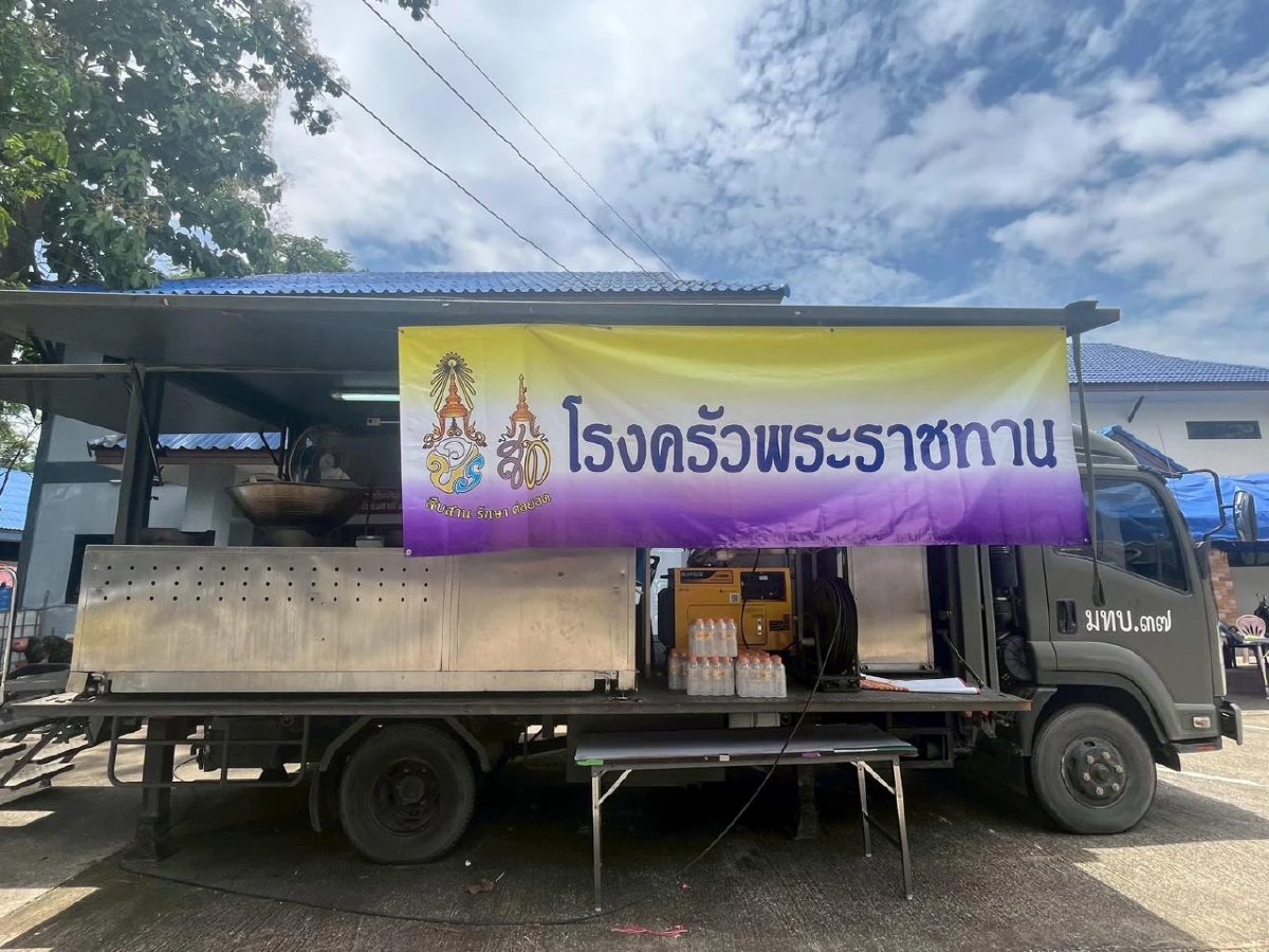มทบ.37 เร่งฟื้นฟูพื้นที่น้ำท่วมแม่สาย จังหวัดเชียงราย