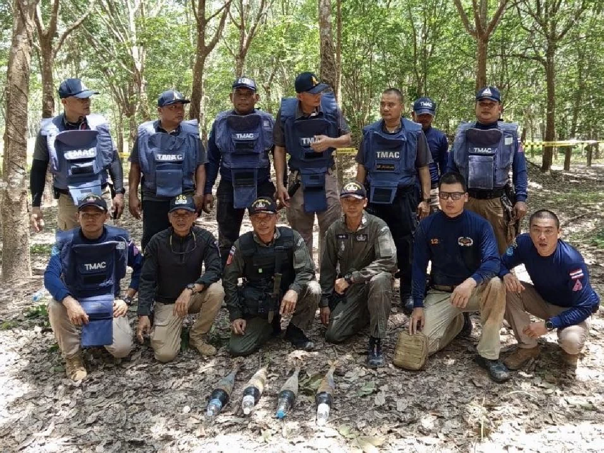 นปท.3 ผนึกกำลังตำรวจบุรีรัมย์–EOD ตรวจสอบ 13 จุดต้องสงสัย