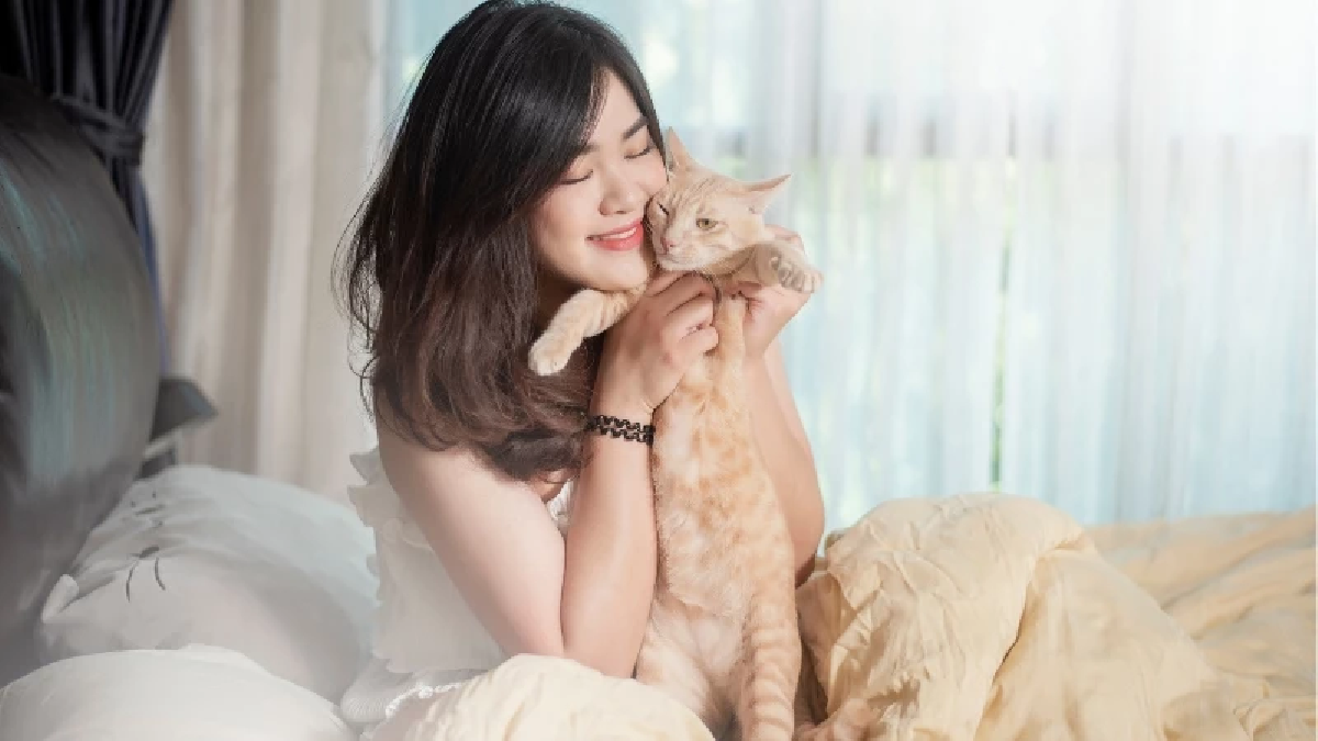 5 วิธีปลุกทาสแบบแมว ๆ ที่ทั้งน่ารัก ป่วน และได้ผลที่สุด