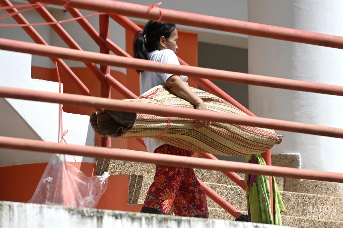 ชาวสุรินทร์บางส่วนทยอยกลับบ้าน หลัง GBC เห็นชอบหยุดยิง