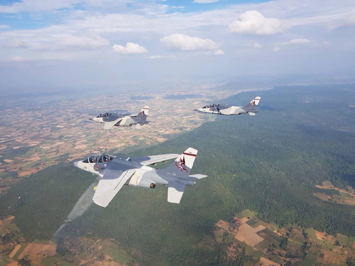 พวกเราคือ #Hunter \"นักล่า ผู้พิฆาตไพรี\" Alpha Jet TH ฝูงบิน 231