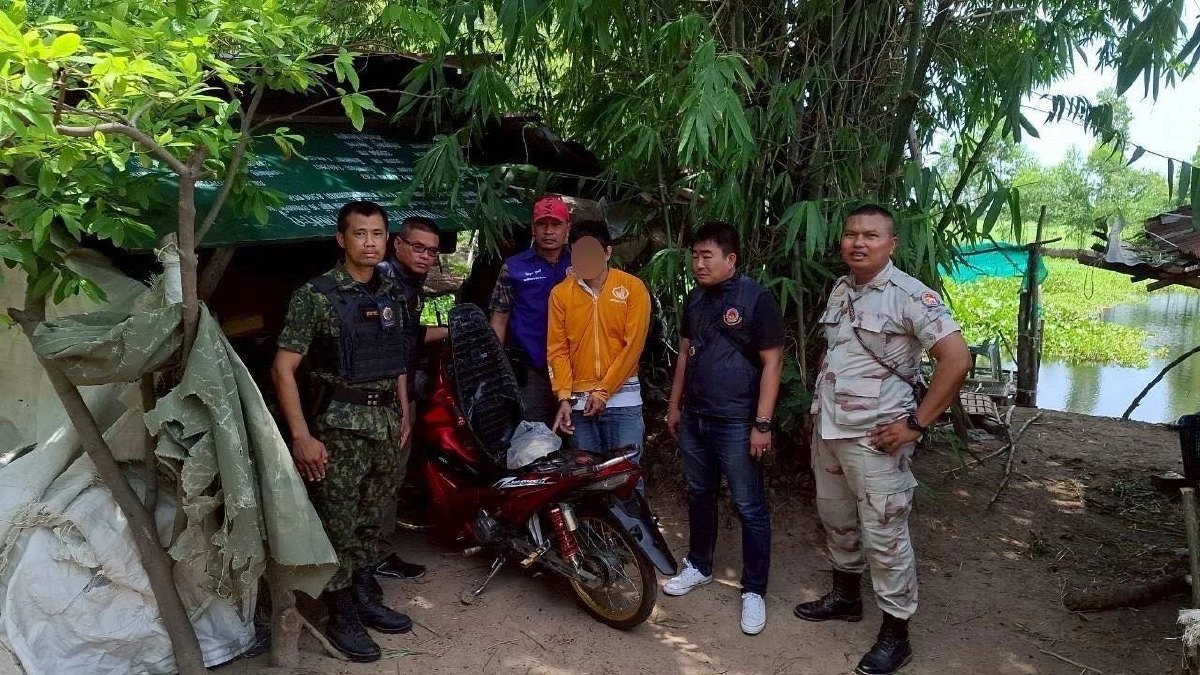 ปิดล้อมจับยาเสพติดกลางทุ่งนา ยึดยาเสพติดกว่า 7,000 เม็ด