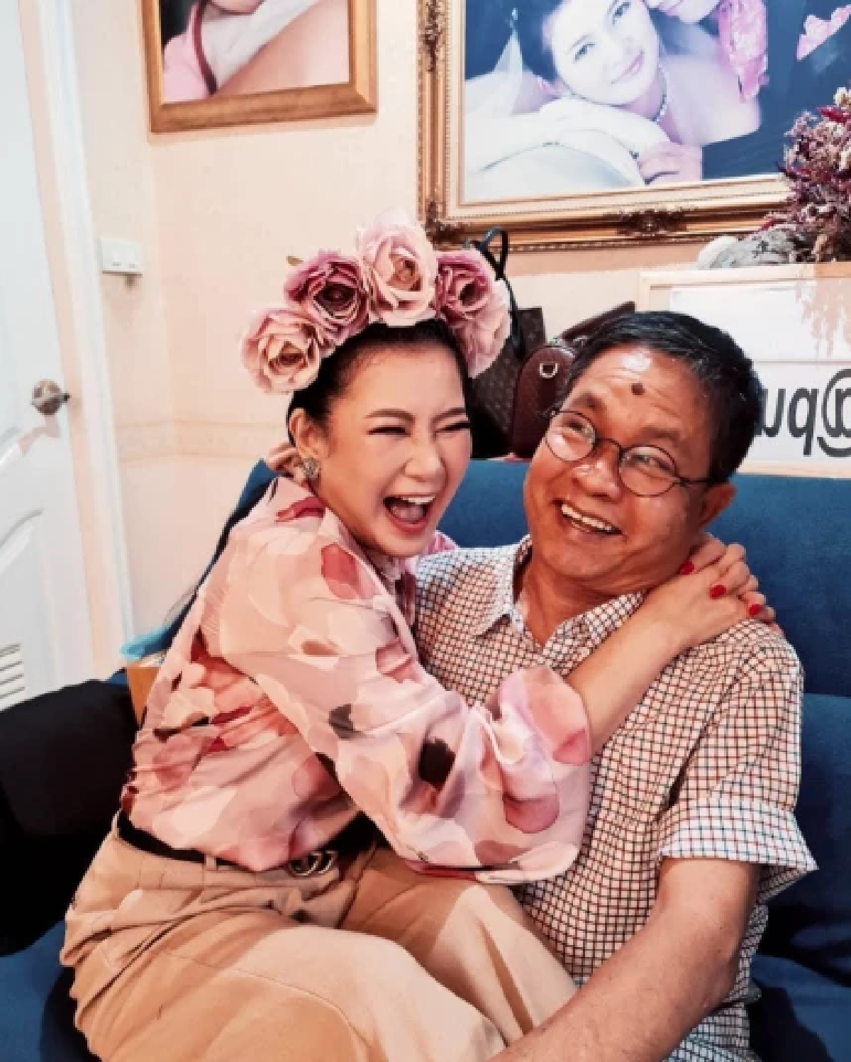 ส่งกำลังใจ \"เด๋อ ดอกสะเดา\" ตลกดังป่วยหนัก รักษาตัวอยู่ที่รพ.