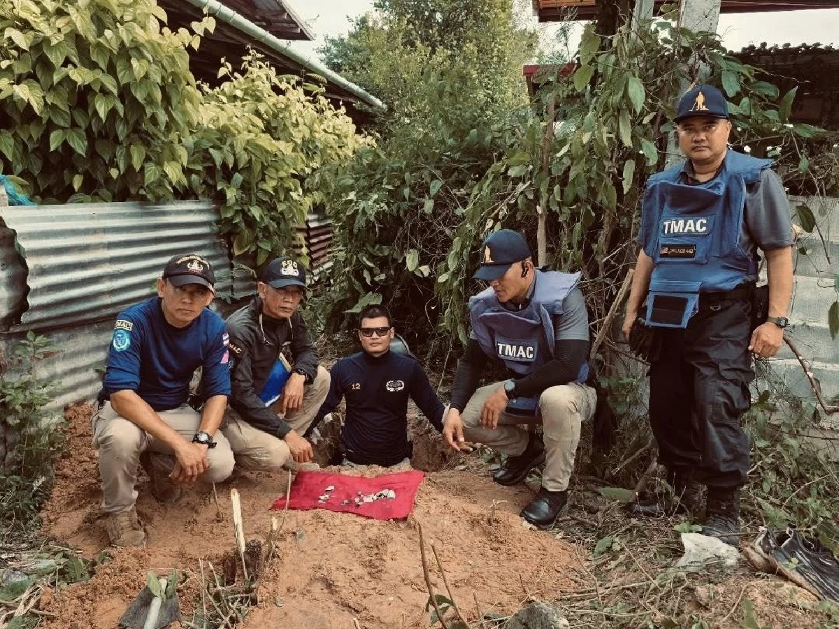 นปท.3 ผนึกกำลังตำรวจบุรีรัมย์–EOD ตรวจสอบ 13 จุดต้องสงสัย