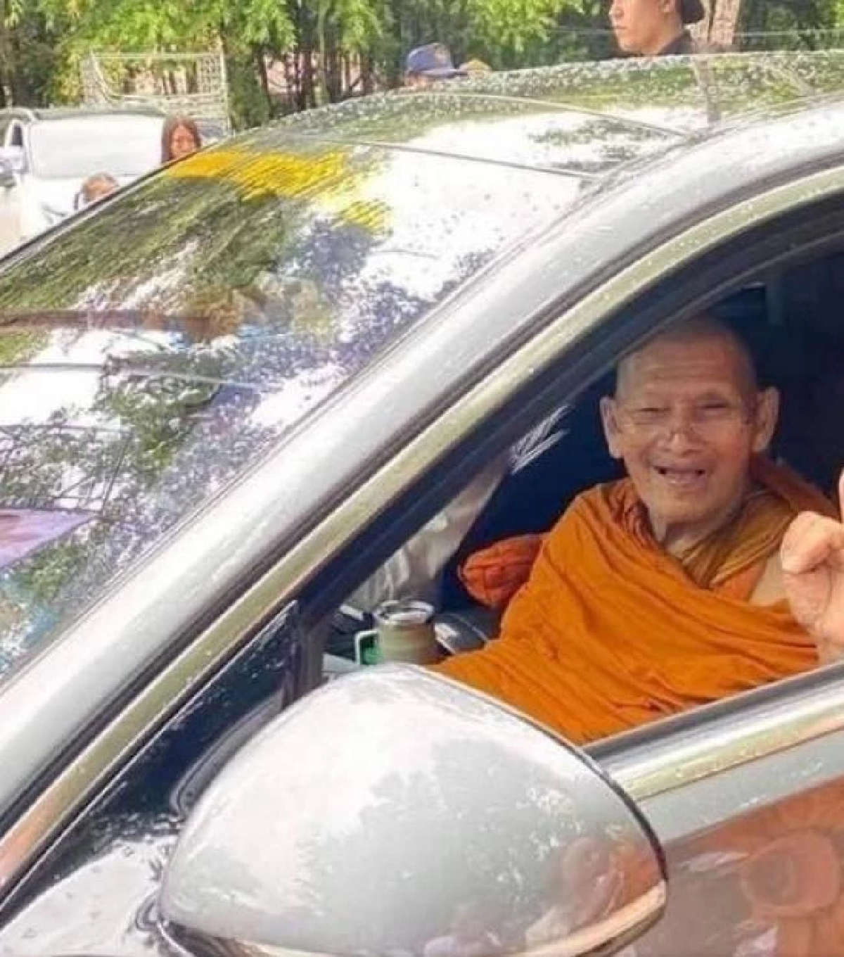 ส่องทะเบียนรถ หลวงปู่ศิลา ยางแตก ตรงกับเลขปู่วัดสายป่า
