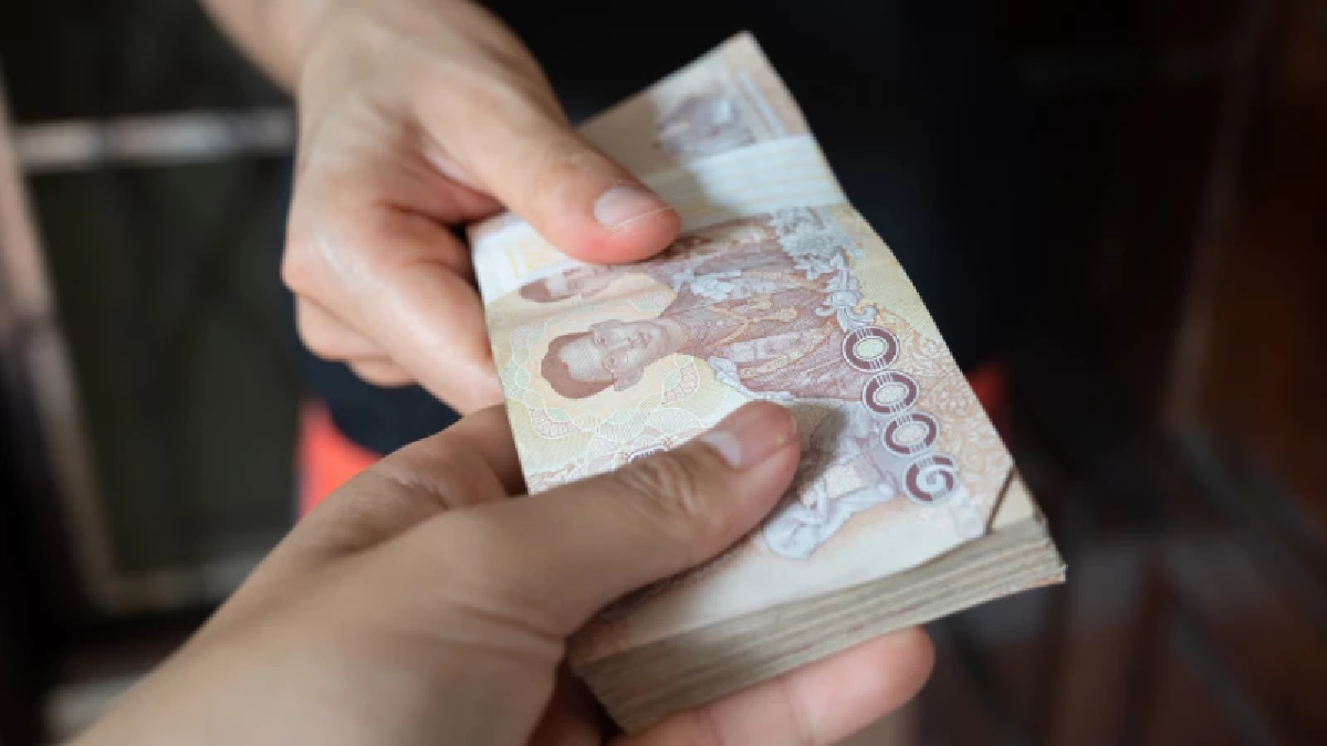 เช็กให้ชัด ข่าวลือ ผู้สูงอายุได้เงินเพิ่ม 1,000 บาท  จริงหรือ