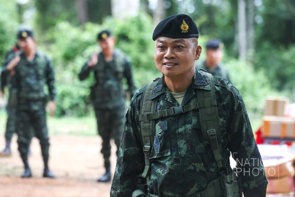 \"กองทัพภาคที่ 2\" โต้ข่าวปลอม โปรดเกล้าฯ แม่ทัพเป็นพลเอก