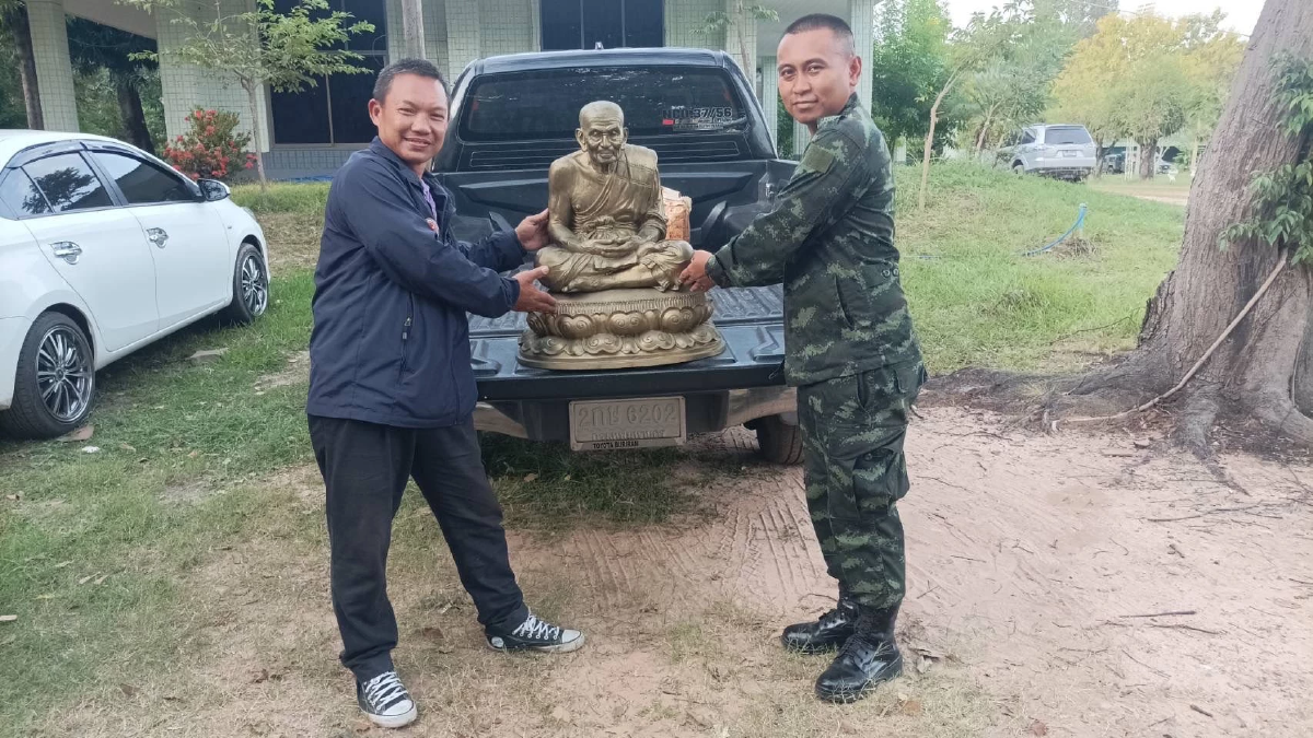 น้ำใจแดนใต้! หาดใหญ่ส่งสิ่งของ–กำลังใจ พร้อมพระหลวงปู่ทวด