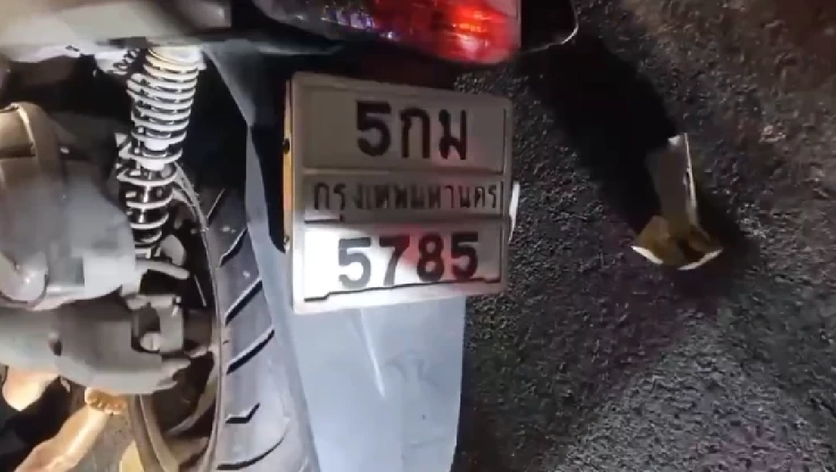 สลดใจ นักฟุตซอลทีมโรงเรียนดัง ขี่จยย.เสยท้ายสิบล้อดับคาที่