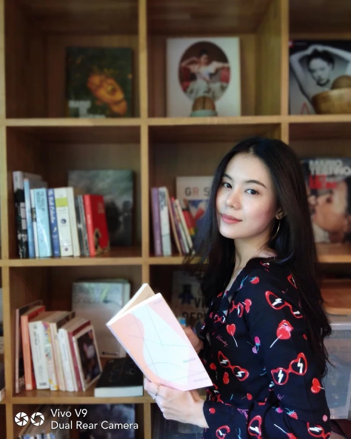 เปิดโปรไฟล์น้องสาว &quot;ออม สุชาร์&quot; ไม่ธรรมดาสวยเก่งครบเครื่อง