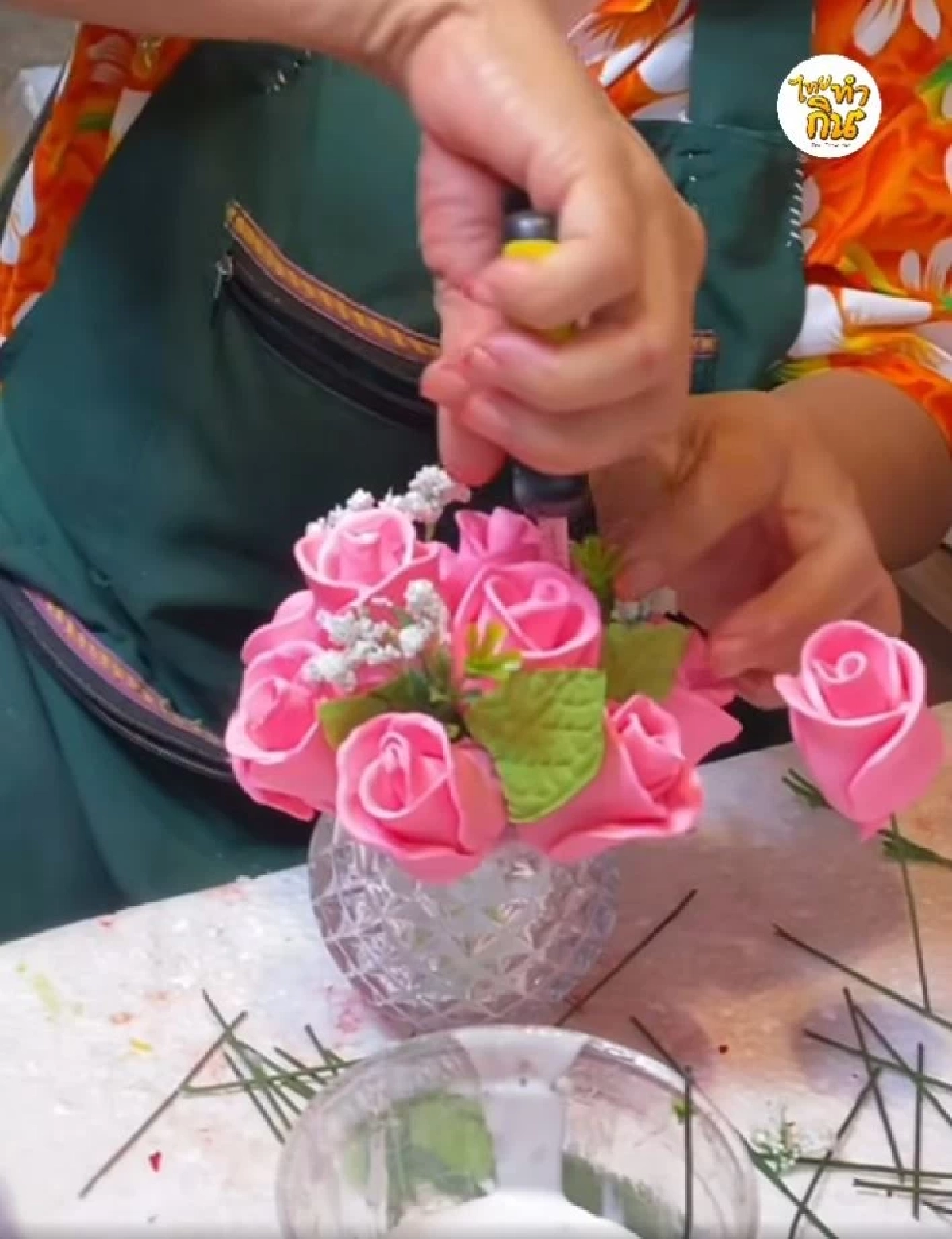 ตกงานเพราะฟองสบู่ ปั้นสบู่ดอกไม้ พลิกชีวิต ทำเงินแสนต่อเดือน