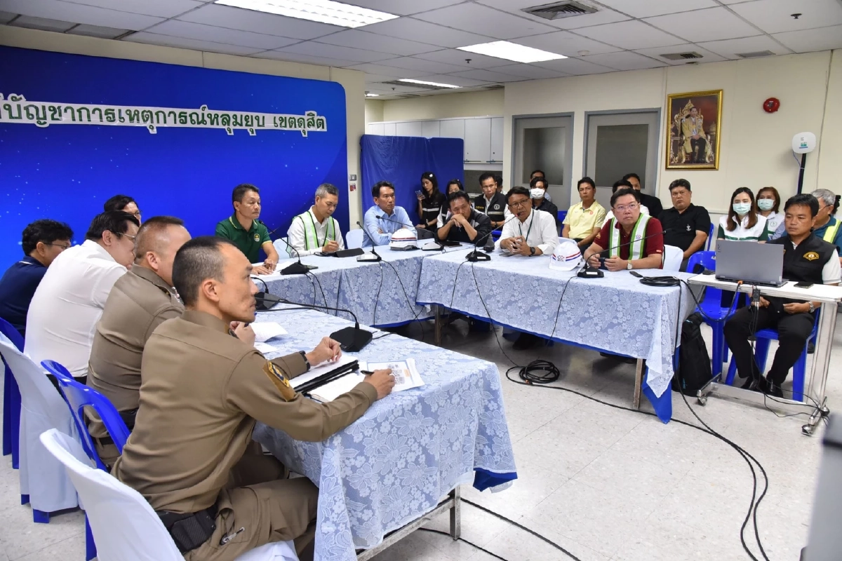 อัปเดต ถนนทรุดตัว หน้าวชิรพยาบาล รพ. เปิดบริการเต็มรูปแบบ รฟม. เร่งถมทรายสัปดาห์หน้า