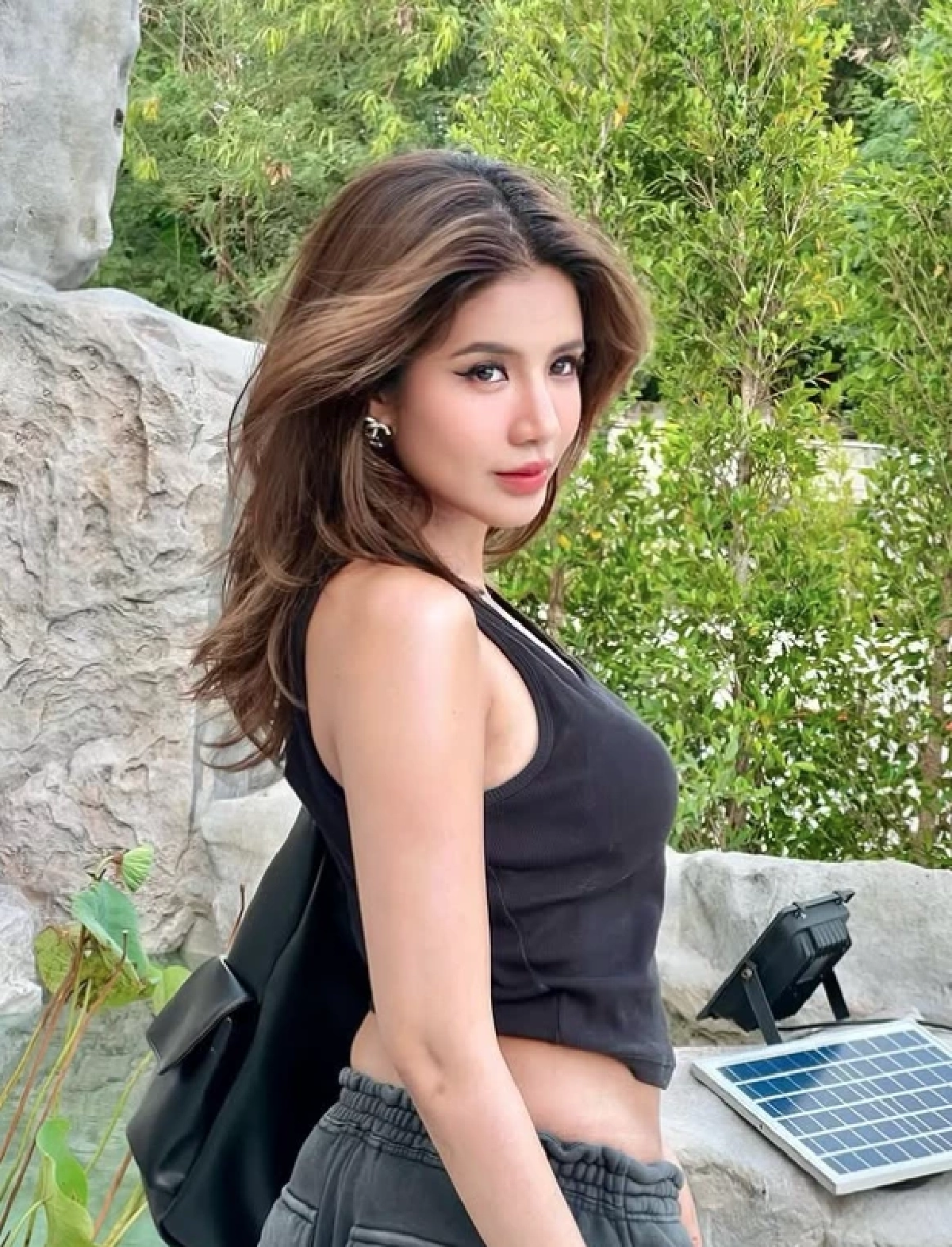\"ดีเจแมน\" ขอพูดบ้างเคลียร์ปม \"ใบเตย\" เปิดแอร์ให้เฟอร์นิเจอร์