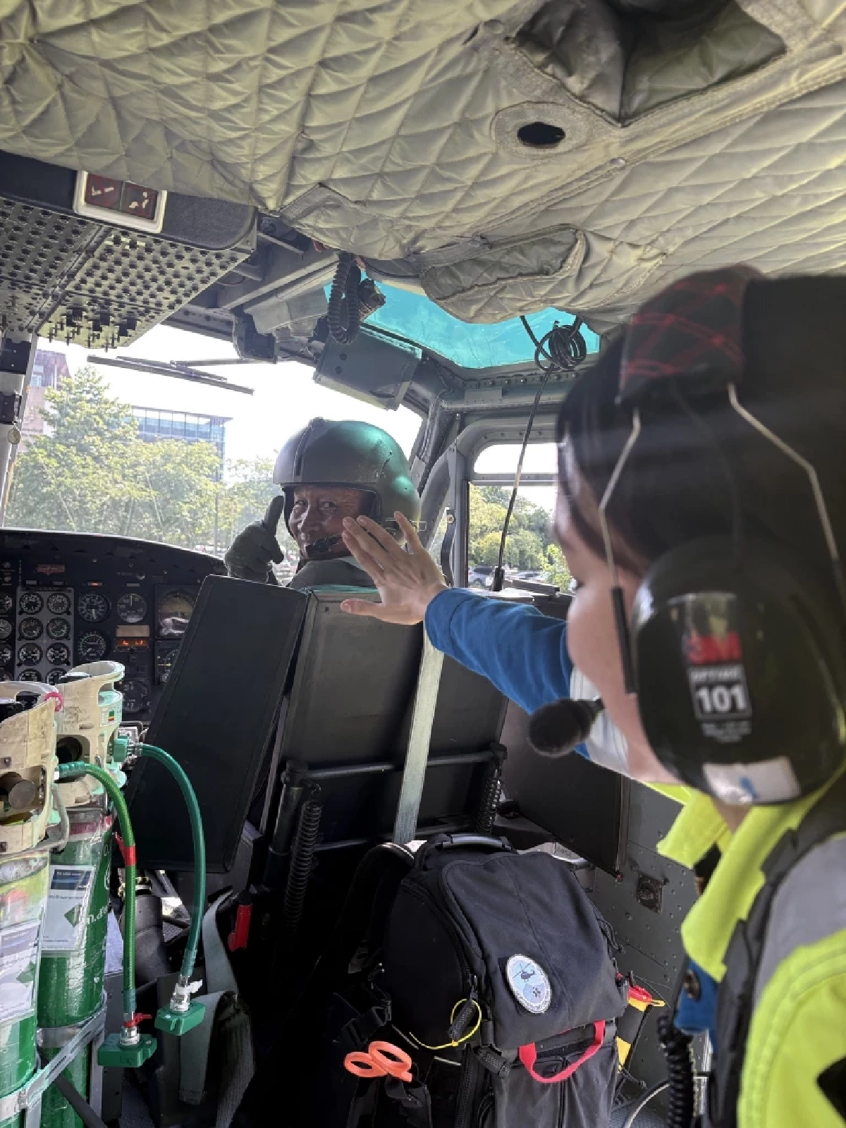 สุดประทับใจ! พ่อ-ลูก Sky Doctor ช่วยชีวิตเคียงข้างกันครั้งแรก