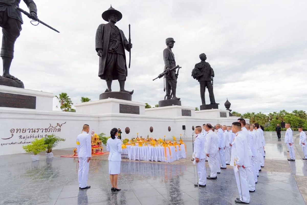 กองทัพบกจัดงาน ครบรอบ 1 ทศวรรษ อุทยานราชภักดิ์ แสดงความจงรักภักดี