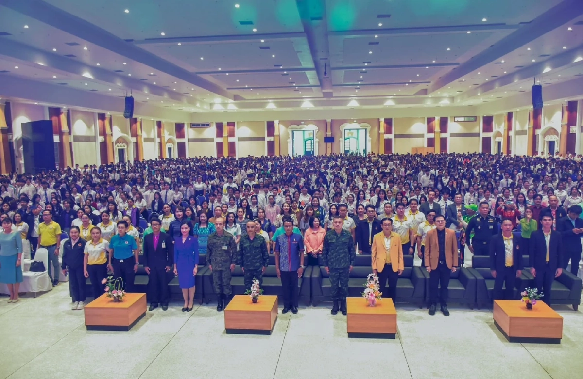 มทภ.2 บรรยายพิเศษ ส่งเสริมพลังเยาวชน สร้างความมั่นคงแห่งชาติ