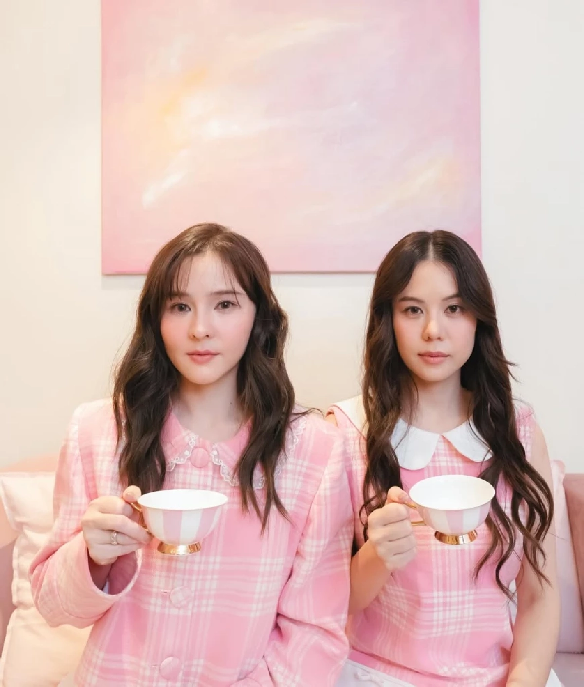 เปิดวาร์ป อัง สุพัตรา น้องสาวคนเก่งของ ออม สุชาร์ โปรไฟล์ไม่ธรรมดา