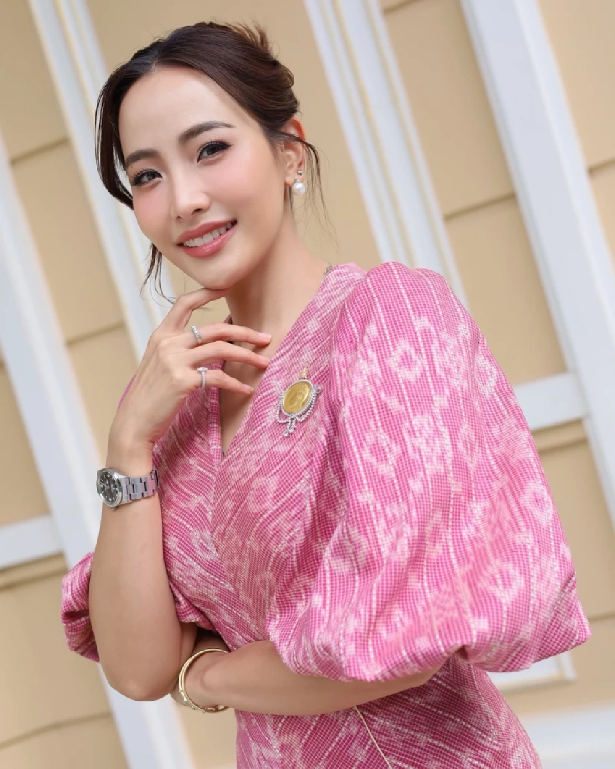 เปิดประวัติ \"จ๋า ธนนนท์ \" คู่ชีวิต \"อนุทิน\" ดีกรีไม่ธรรมดา