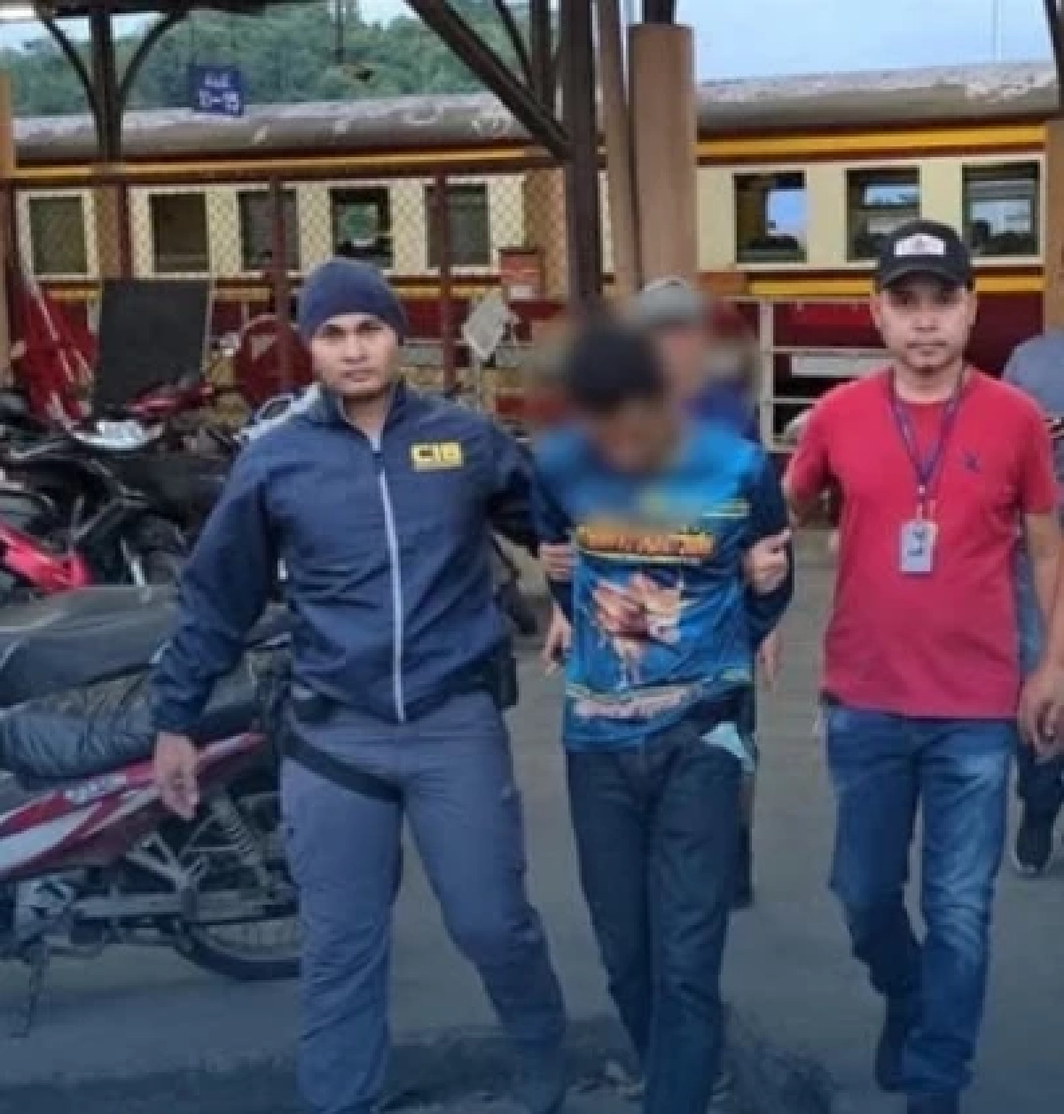 รวบแก๊งทวงหนี้ยาเสพติด ใช้อาวุธปืนสงคราม M16 ยิงถล่มบ้าน