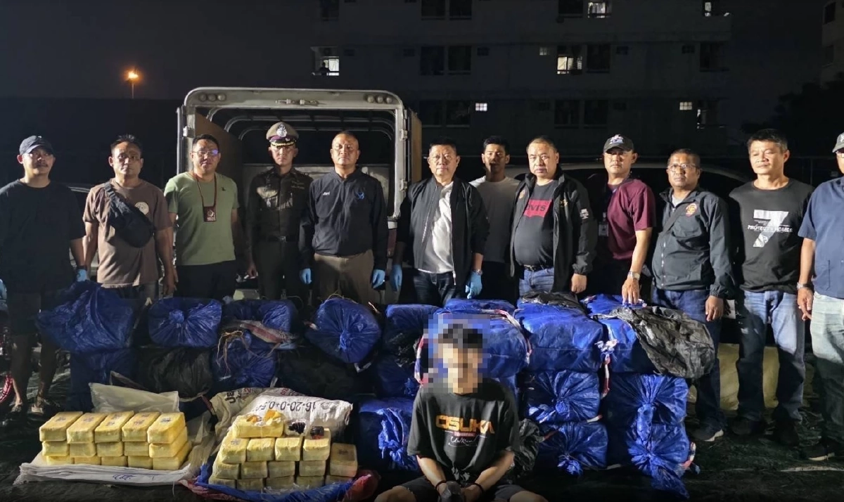 รวบหนุ่มช่างรถผันตัวส่งยา ซุกยา 5.4 ล้านเม็ด คาแอร์พอร์ตลิ้งค์