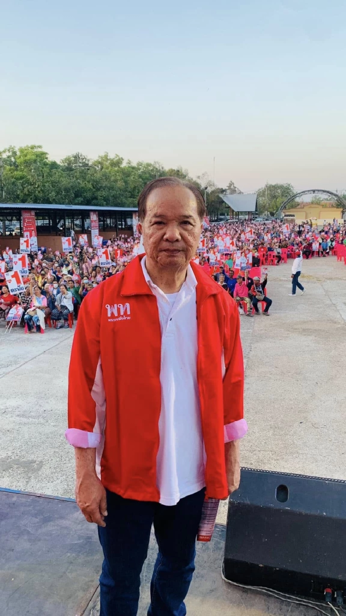 รองเลขาฯ นายกฯ ยอมรับ คดีทักษิณ มีผลกระทบต่อพรรคเพื่อไทย