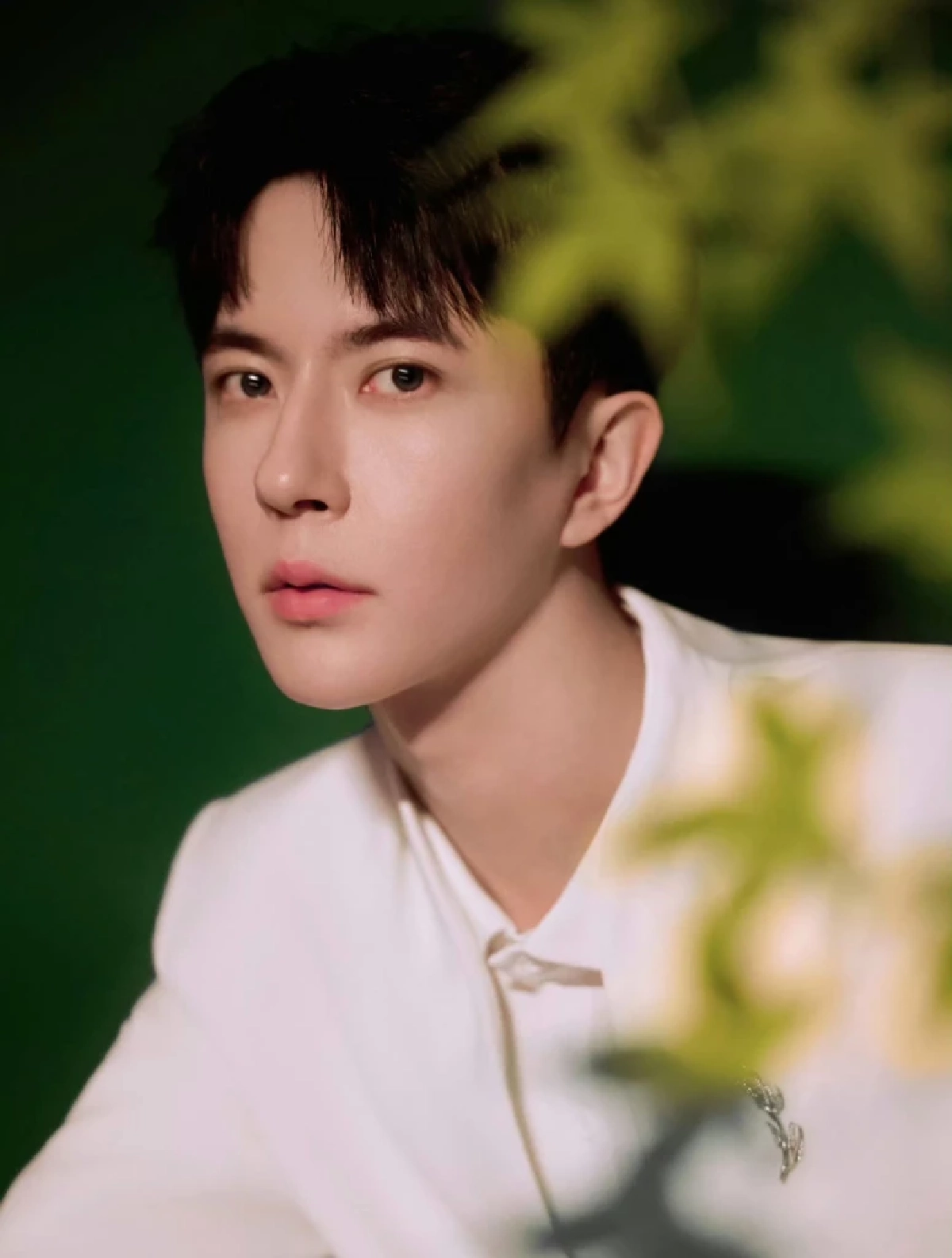 เศร้า \"อวี๋ เหมิงหลง\" พระเอกดัง ค่ายยืนยันเสียชีวิตแล้ว