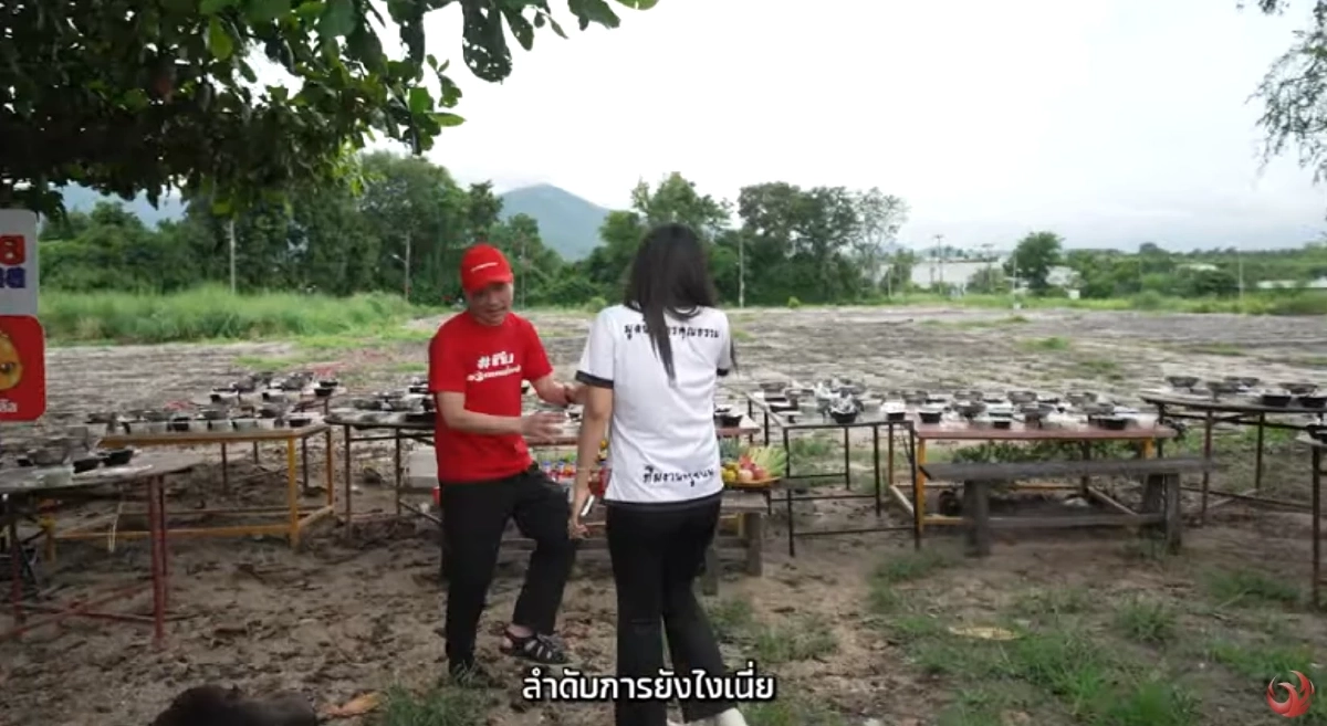 ขนลุก รายการดังจุดธูปเห็นเลขมงคล หลังเลี้ยงหม้อไฟสุสานไร้ญาติ