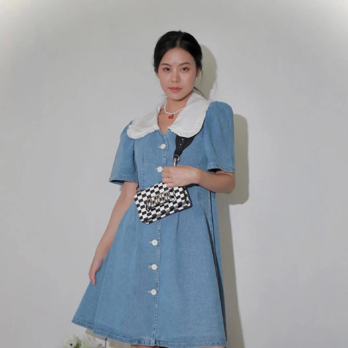 เปิดวาร์ป อัง สุพัตรา น้องสาวคนเก่งของ ออม สุชาร์ โปรไฟล์ไม่ธรรมดา