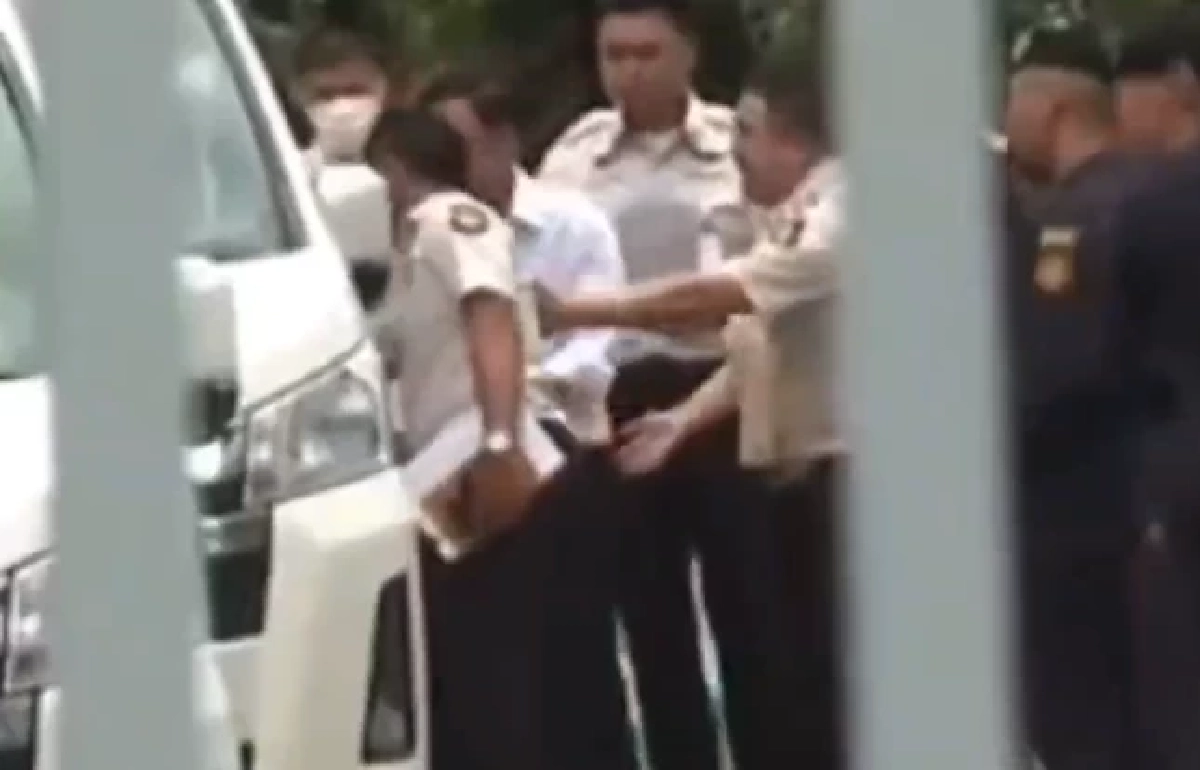 เผยทะเบียนรถตู้ คุมตัว \"ทักษิณ\" ย้ายไปเรือนจำกลางคลองเปรม
