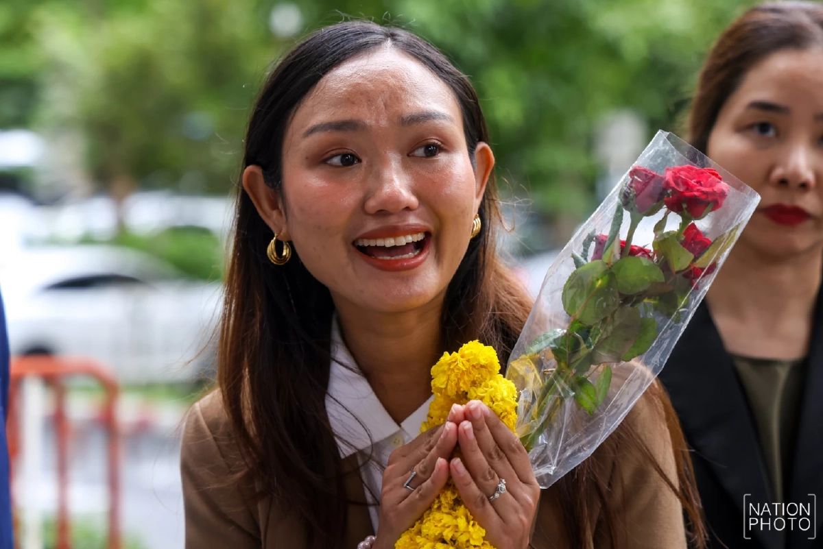 สั่งจำคุก สส.ลูกเกด ชลธิชา หมิ่นสถาบัน 2 ปี 8 เดือน ไม่รอลงอาญา
