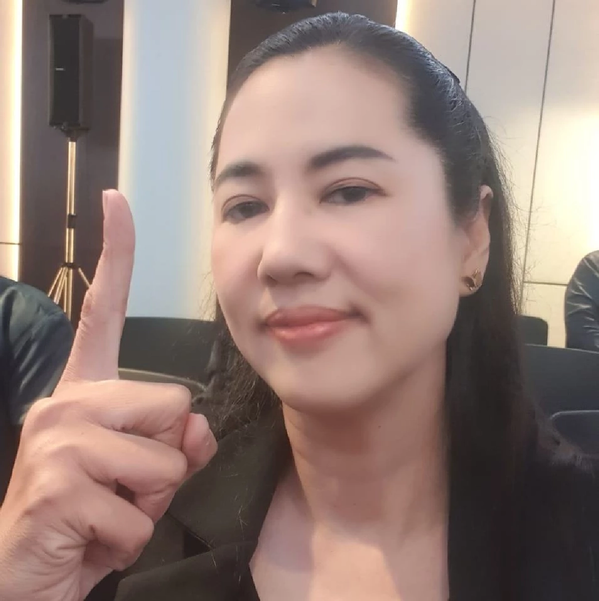งานเข้า \"เอ๋ ปารีณา\" โดนคุกไม่รอลงอาญา ศาลชี้ผิดคดีรุกป่าราชบุรี
