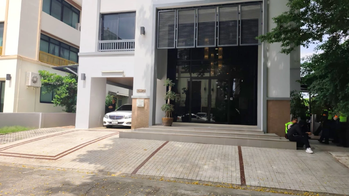 บุกจับ\"จีนเทา\"อาชญากรข้ามชาติ ซุกตัวเช่าบ้านหรูเดือนละ1.4แสน