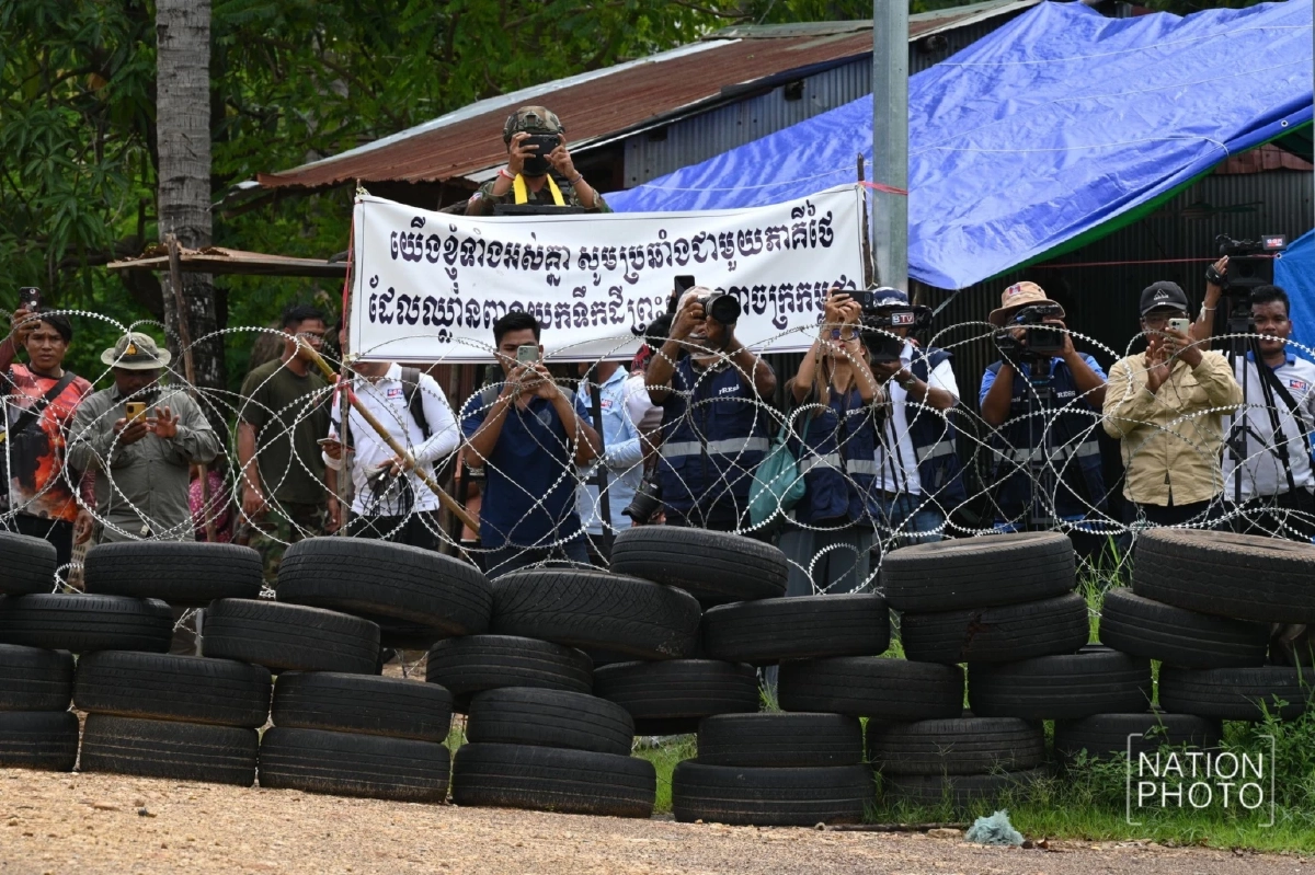 ชาวบ้านกัมพูชาไม่รื้อบ้าน ท้าคำสั่งไทย อ้างที่ดินบรรพบุรุษ 30 ปี
