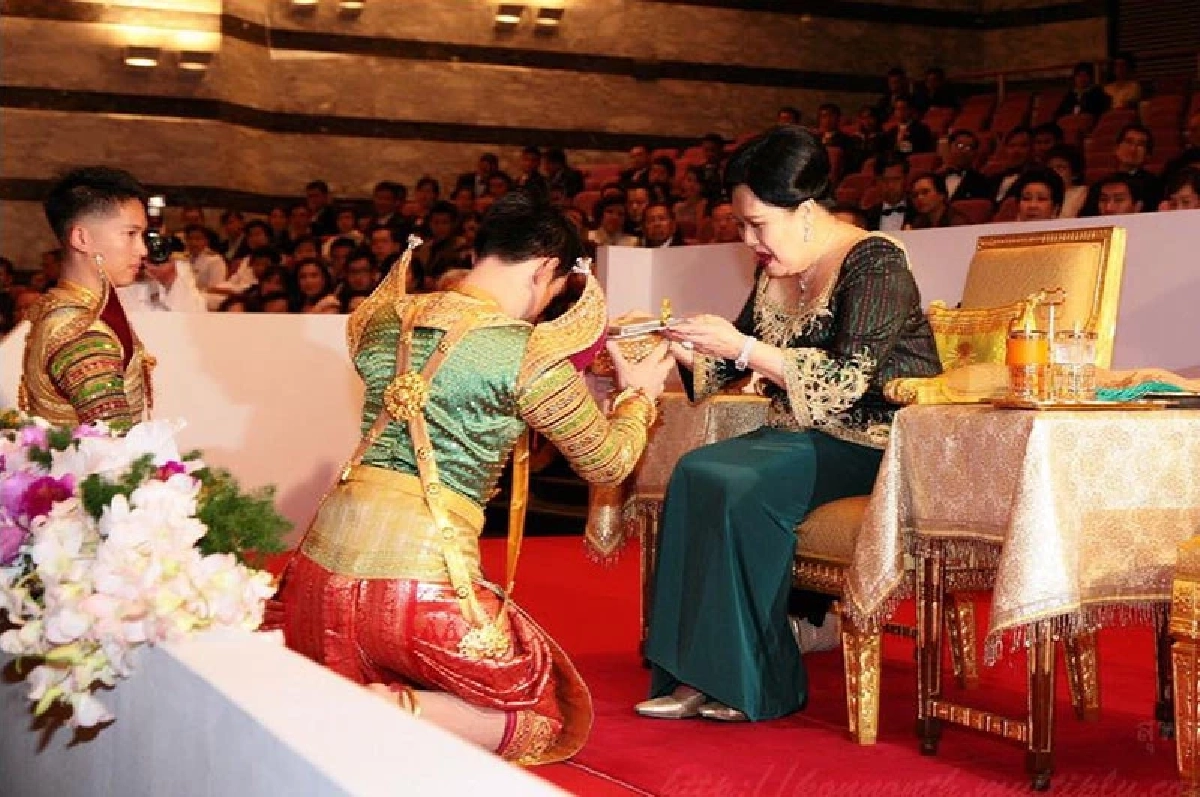 “เมื่อไม่มีใครดู แม่จะดูเอง” พระราชดำรัสที่ชุบชีวิตโขนไทย